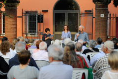 Novi di Rovereto (MO), domenica 24 giugno 2018, I declamatori di Zirudelle (Claudia, Giorgio e Sara)